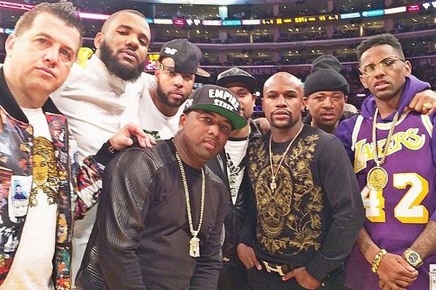 Earl-Hayes-and-Floyd-Mayweather-with-other-boxers