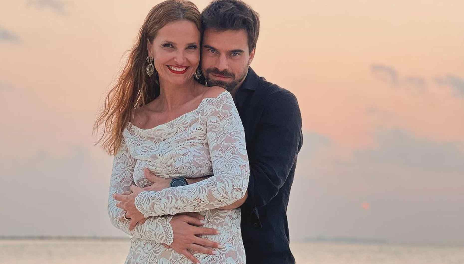 Cristina Ferreira Cristina Ferreira - revelada a fotografia usada na jóia do Dia dos Namorados