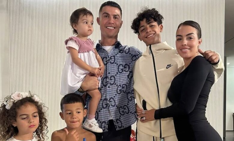 Família reunida! Cristiano Ronaldo revela fotografias do dia do 39º aniversário