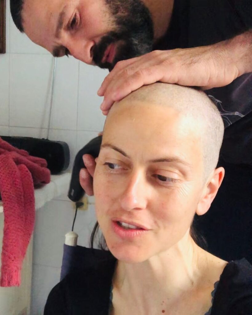 Atriz de novelas da TVI luta contra cancro e já rapou o cabelo