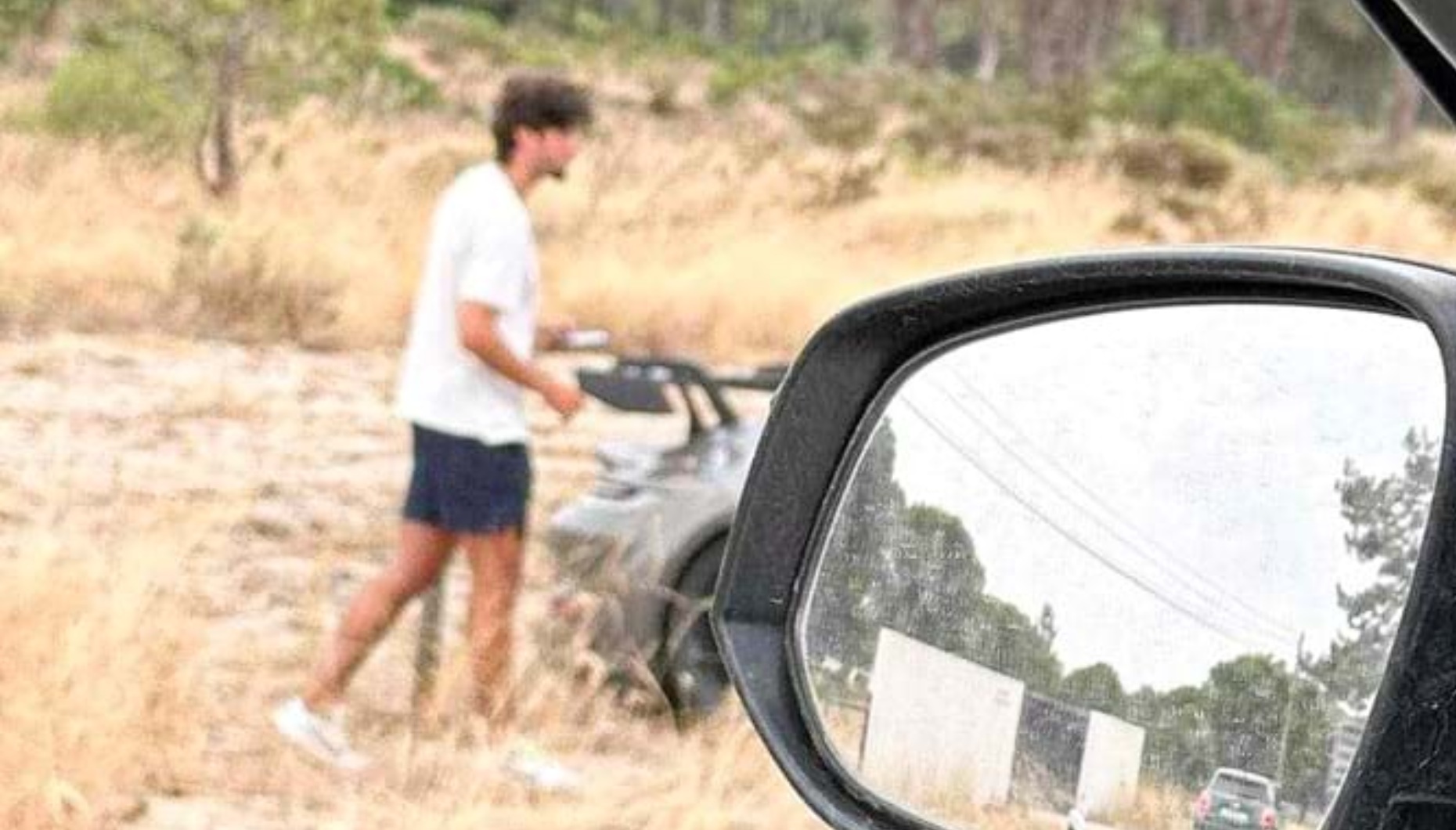 Francisco Trincão do Sporting 'espatifa' carro de luxo na Comporta