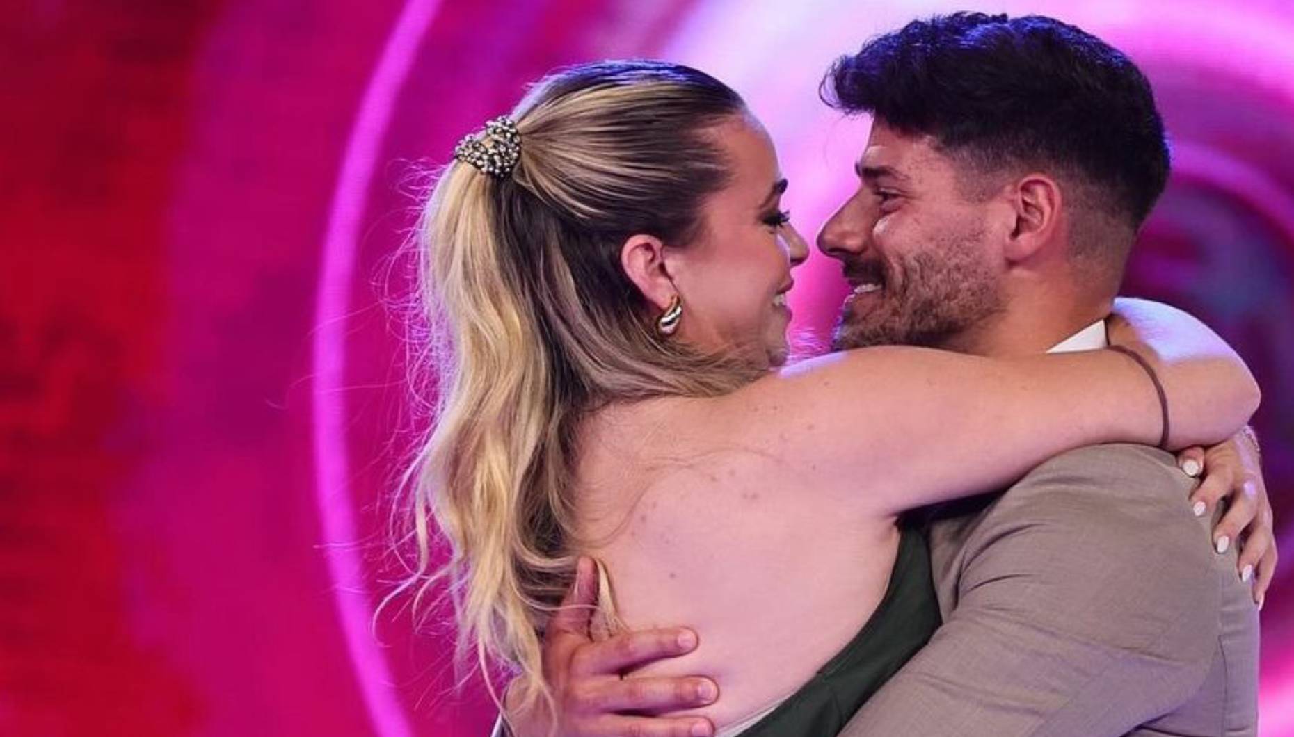 João Oliveira e Carolina Nunes já vivem «praticamente» juntos e quase 'casados'