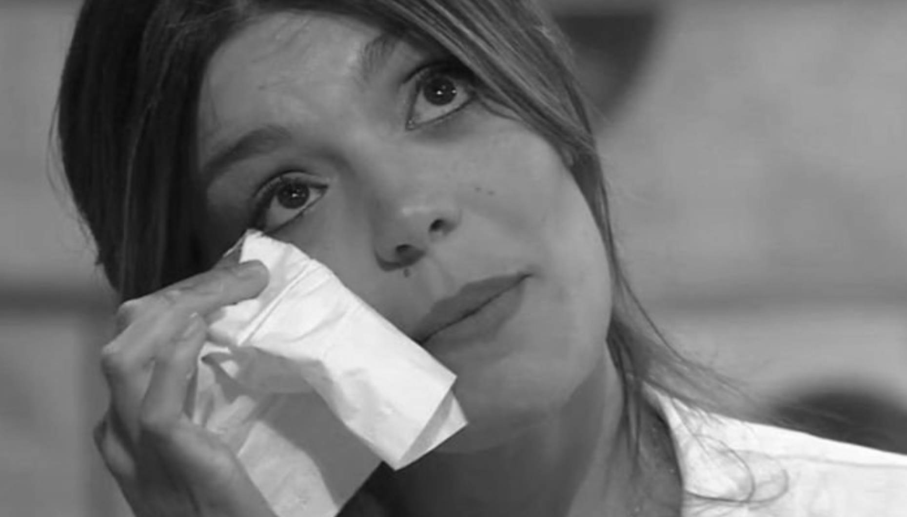 Após vários anos de costas voltadas, Andreia Rodrigues chora a morte do pai