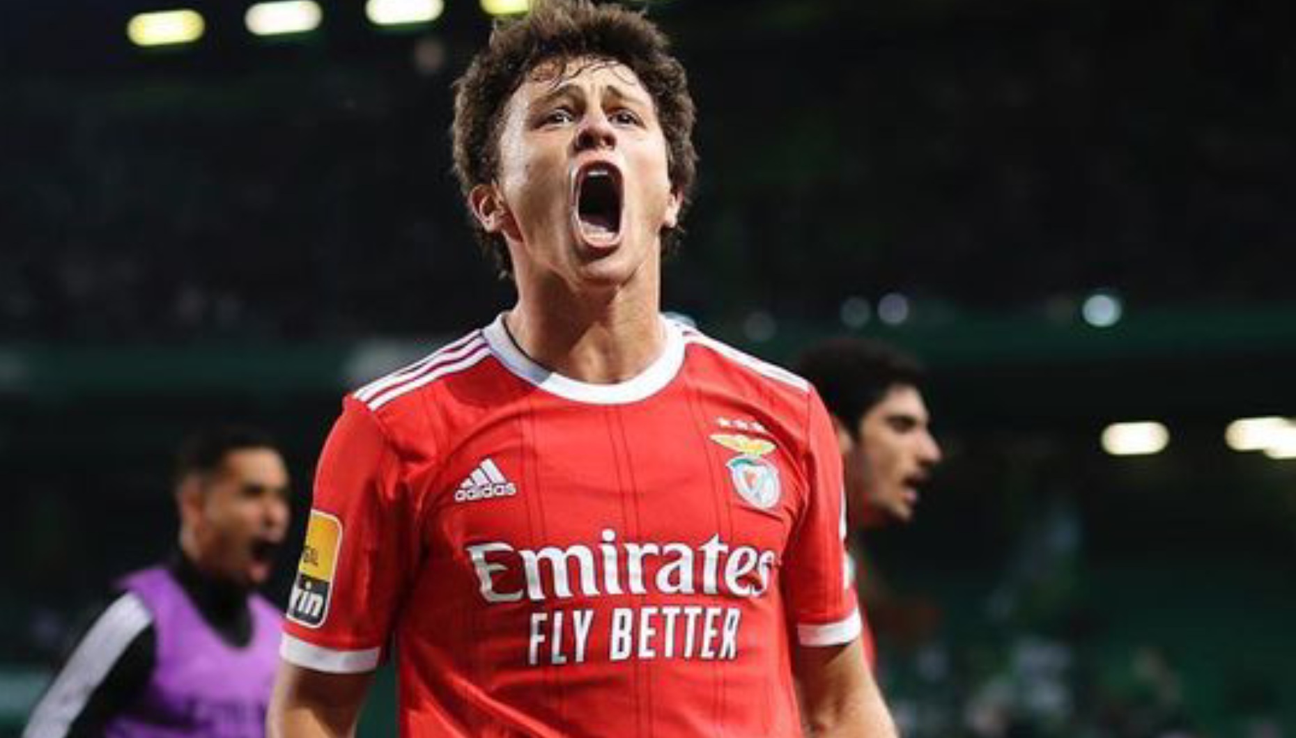 Está feito! João Neves acerca tudo com o PSG só falta o Benfica