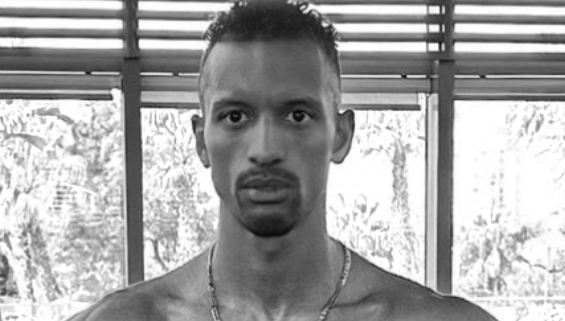 LUTO! Nani chora a morte do pai