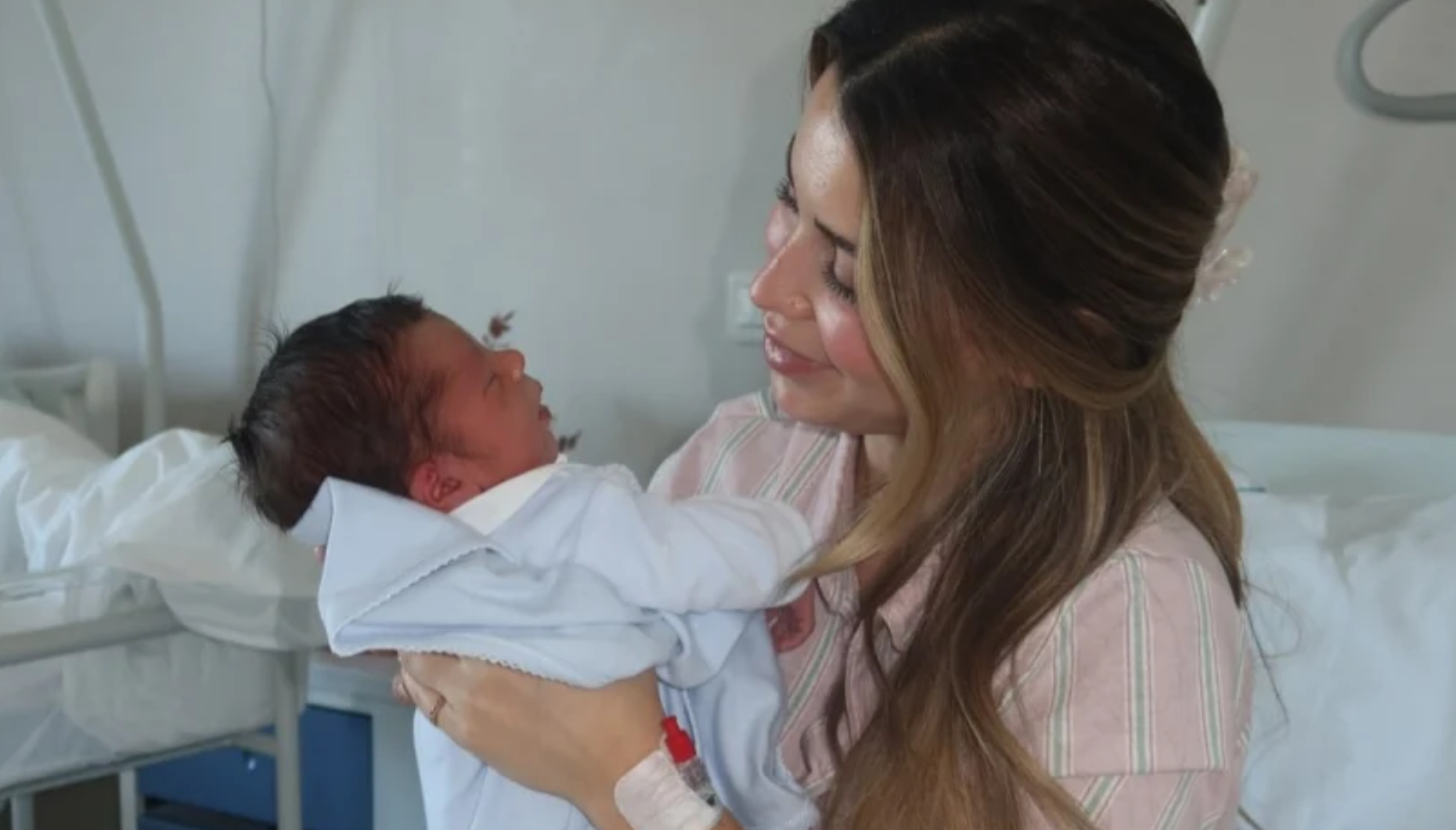Patrícia Palhares confirma nascimento do segundo filho e revela as primeiras imagens do bebé