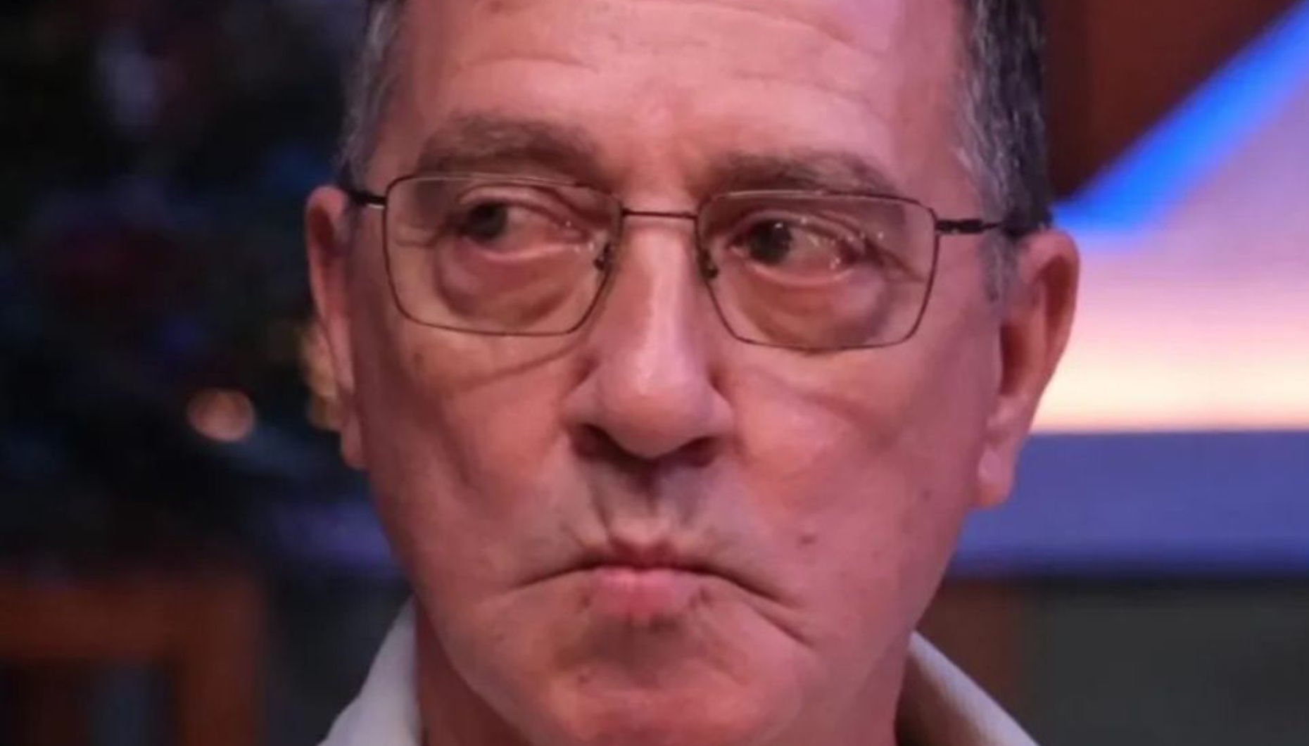 Domingos José do "Casados à Primeira Vista" furioso com comentadores televisivos e lança desafio