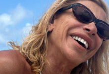 Aos 64 anos, Zulmira Garrido mostra-se em biquíni e faz reflexão