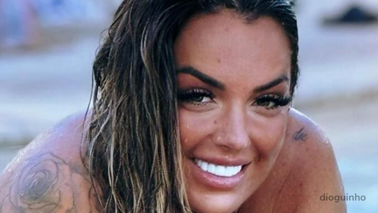 Fim de semana tenso para Cláudia Nayara! Hospitalizada após concerto, já reagiu 'nas redes'