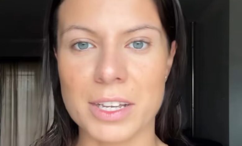 Márcia Soares é surpreendida à porta de casa