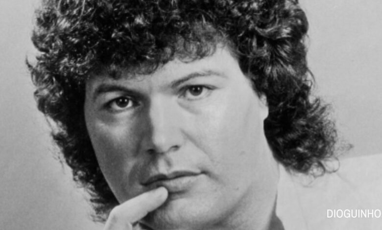 Sobrinho de Marco Paulo visita jazigo.... errado e revolta fãs! Novas informações