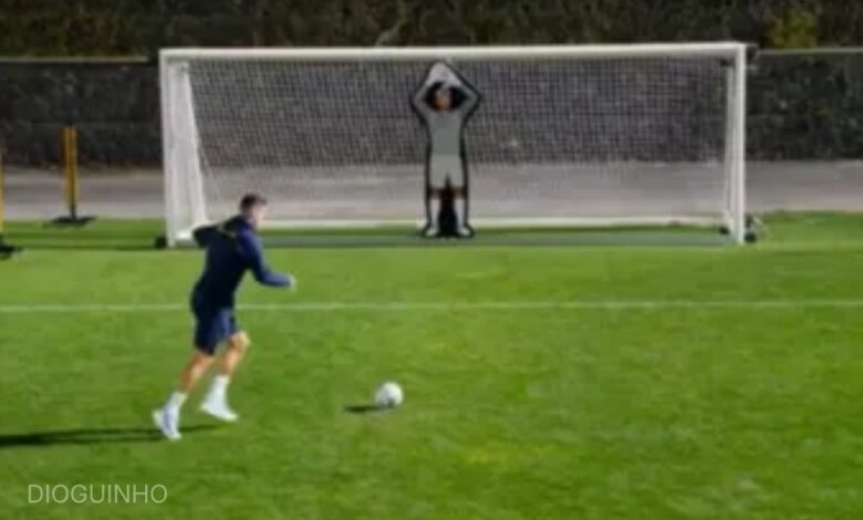 Homem vs Máquina: Cristiano Ronaldo derrota o robô "imbatível" da NASA