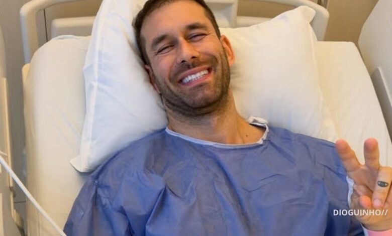 Francisco Macau operado e obrigado a parar um mês: "Estou cheio de dores"