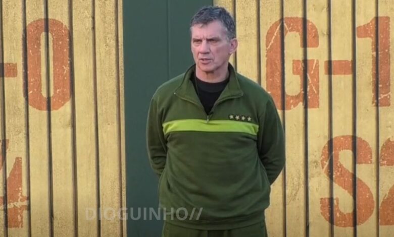 Comandante Moutinho mete ordem na casa após queixas: "Ninguém está aqui para torturar"