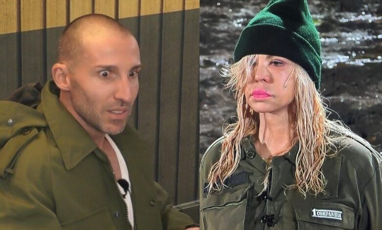 Cabelos soltos e braços cruzados: A rebeldia de Kina perante o fenómeno Filipe Delgado