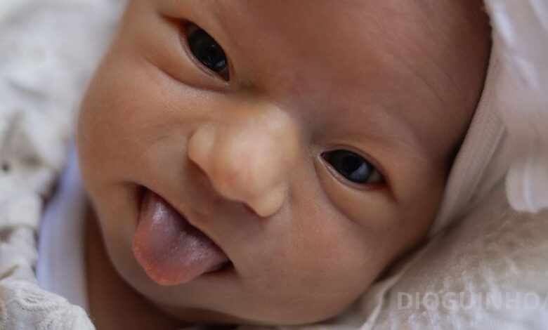 Ruben Silvestre e Ana Soares mostram o rosto da filha pela primeira vez: "Sou a Ana Clara"