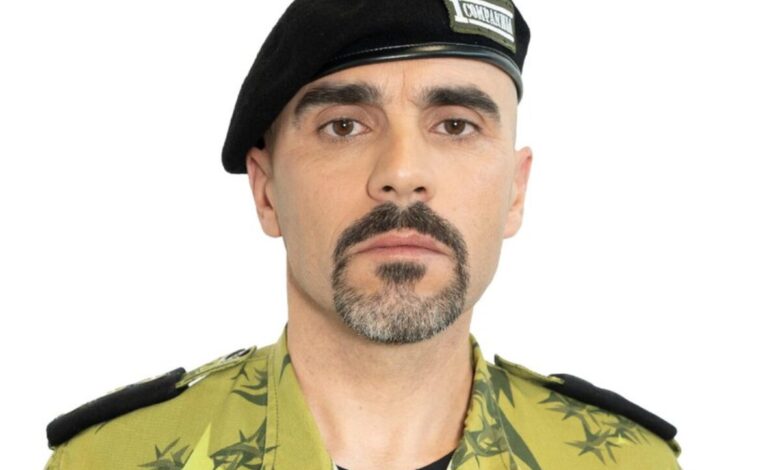 "Por trás da dureza está um homem cuidadoso": A homenagem ao implacável Instrutor Chefe Joaquim