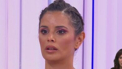 Sara Santos emociona Cláudio e Cristina com revelação: "Ainda tenho as cinzas da menina lá em casa"