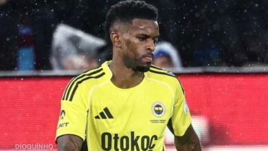 Mulher de Nélson Semedo assistida no hospital após aparatoso acidente de viação