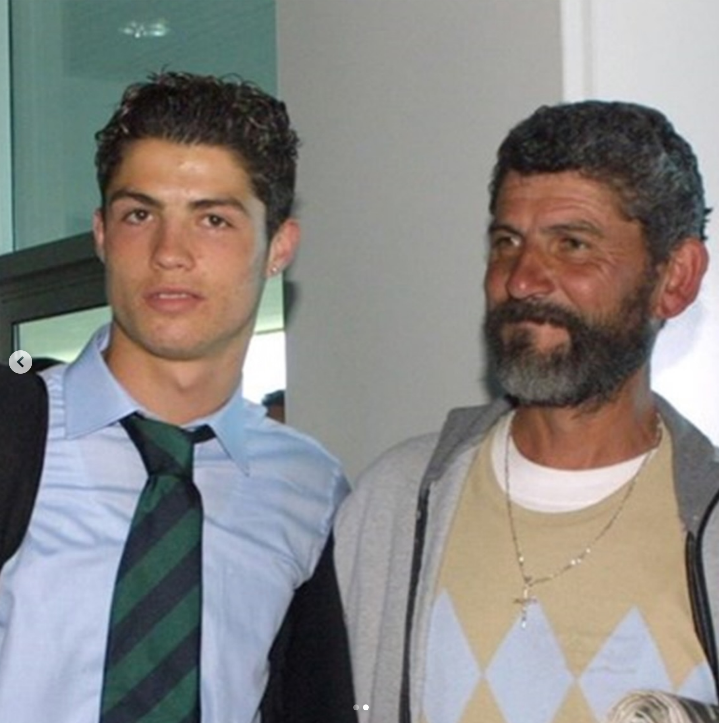 Cristiano Ronaldo quebra regra de ouro com os filhos em homenagem ao pai: "Para quem vivo"