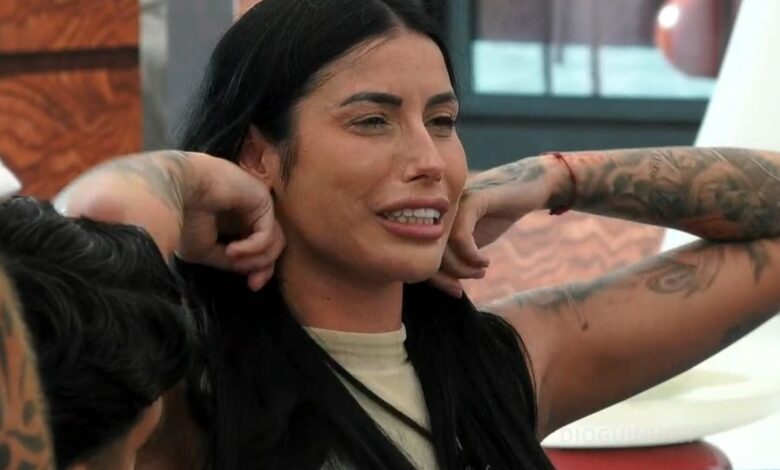 Jéssica fala sobre dor que é ser órfã e sobre ser rejeitada pelo progenitor no SS10