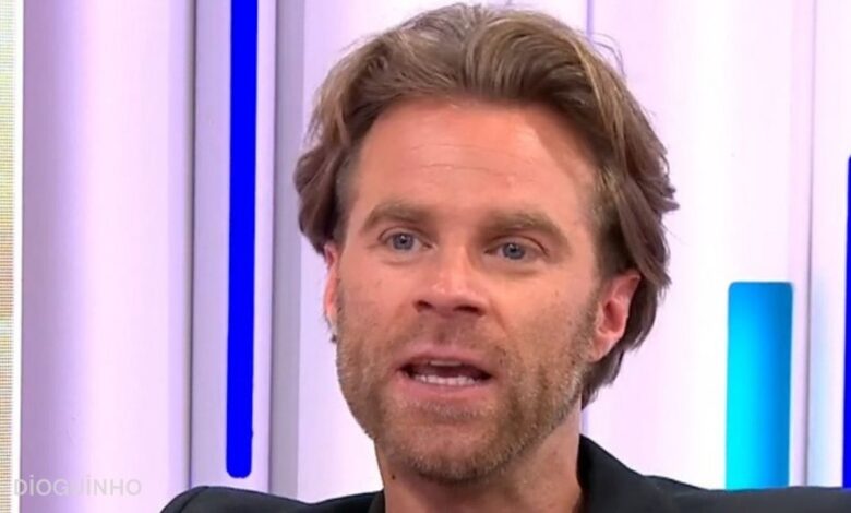 Ricardo João recorda segredo e não acredita no namoro de Sara e Hugo