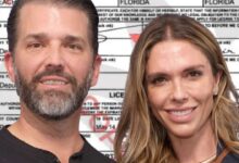 Donald Trump Jr. troca alianças com Bettina Anderson numa cerimónia reservada