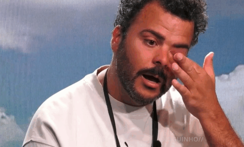 João Ricardo emociona-se ao falar da família no "Desafio Final": "A vida não tem replay"