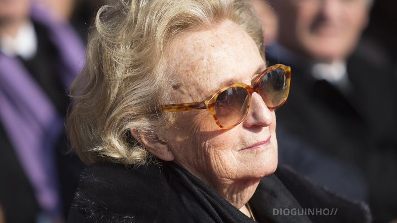 Luto Em Fran a Bernadette Chirac Morre Aos 93 Anos Rodeada Pela Fam lia luto-em-fran-a-bernadette-chirac-morre-aos-93-anos-rodeada-pela-fam-lia