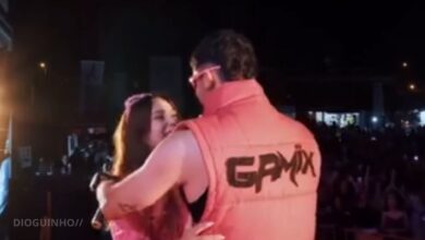 Eva Pais e DJ Gamïx confirmam namoro em palco (vídeo)
