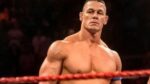 John Cena expõe transformação radical e exibe novo visual
