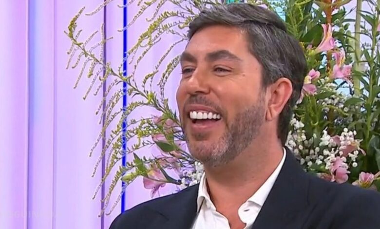 Adriano Silva Martins pede desculpa ao pai de Vanessa após polémica no Dois às 10