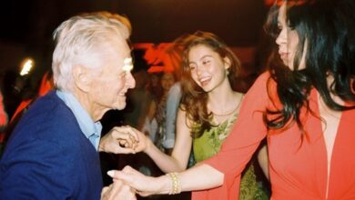 Filha de Michael Douglas e Catherine Zeta-Jones brilha em Maiorca