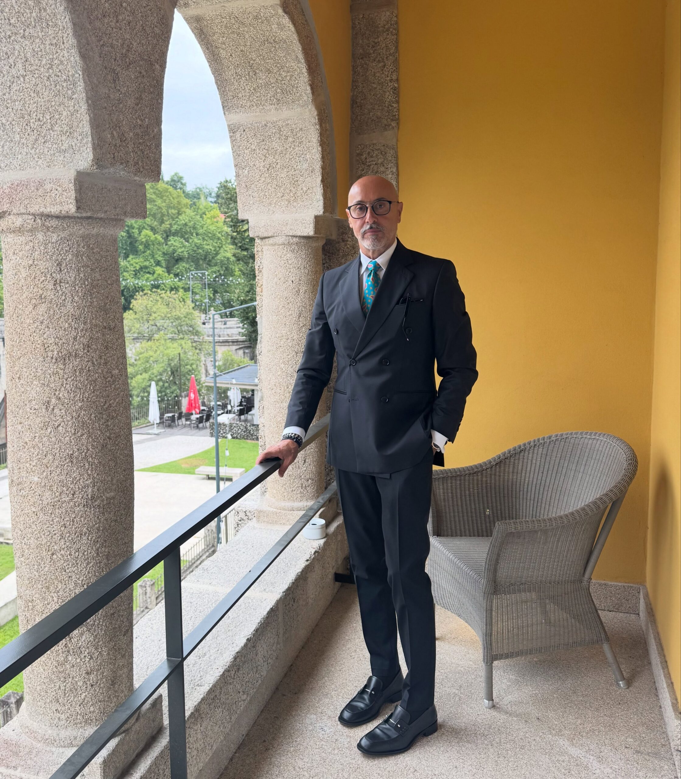 Rui Oliveira é 'acusado' de ser a noiva no casamento de Ágata Rodrigues. Saiba o que aconteceu!