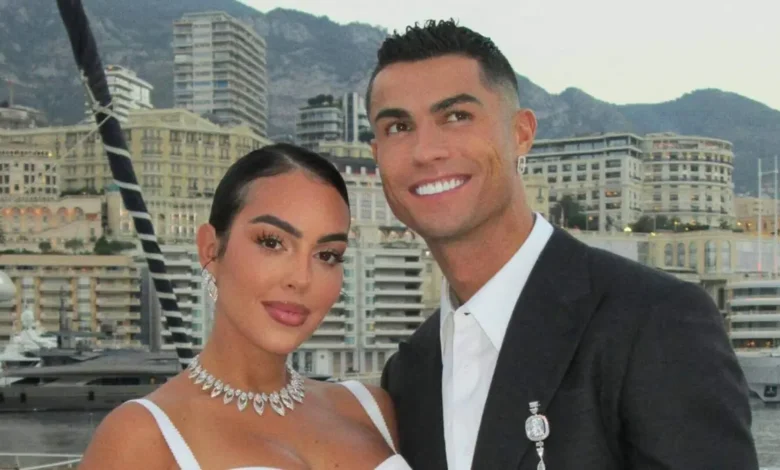 Cristiano Ronaldo e Georgina: "nem sequer chegou a ser uma bênção, foi só uma missa"