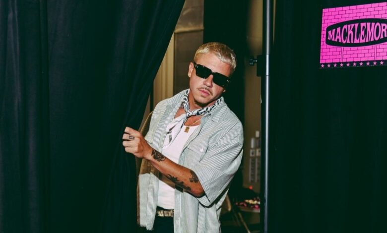 Cortado da digressão de Ed Sheeran, Macklemore doa receitas de novos concertos a causas palestinianas