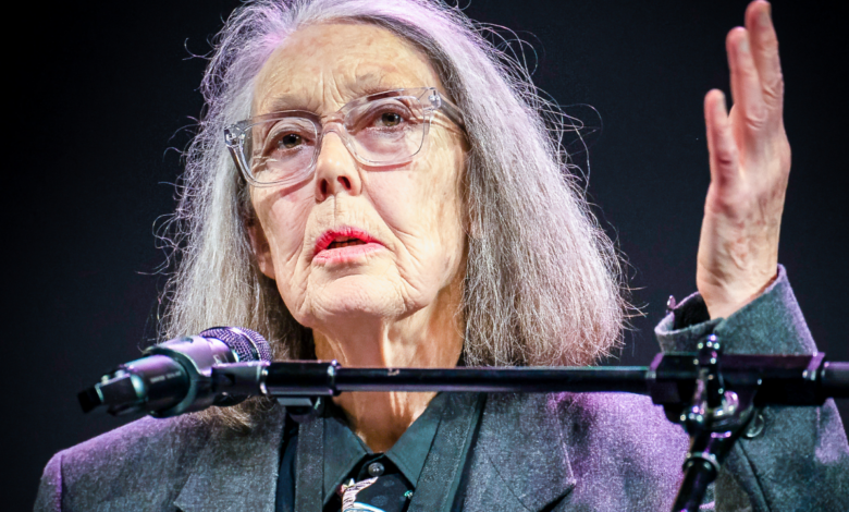 "Ousada e inventiva": Poetisa canadiana Anne Carson consagrada com o Prémio Nobel da Literatura
