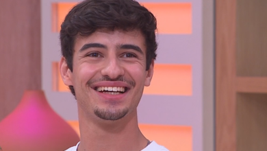 De alvo fácil a fenómeno digital: Miguel Queirós emociona-se ao recordar bullying na escola